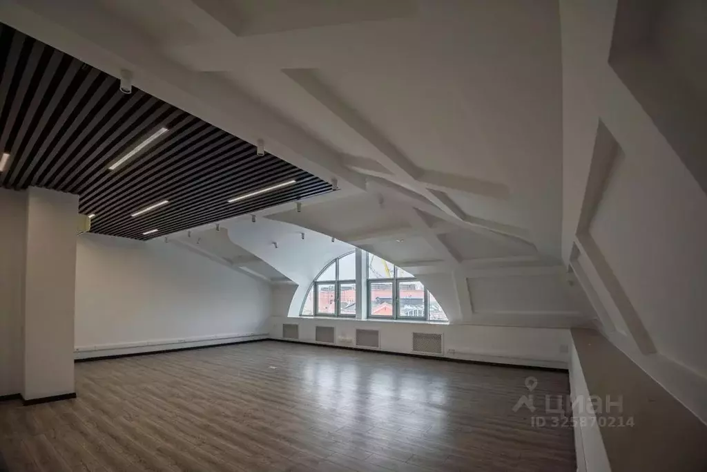 Офис в Санкт-Петербург наб. Реки Фонтанки, 172 (330 м) - Фото 1