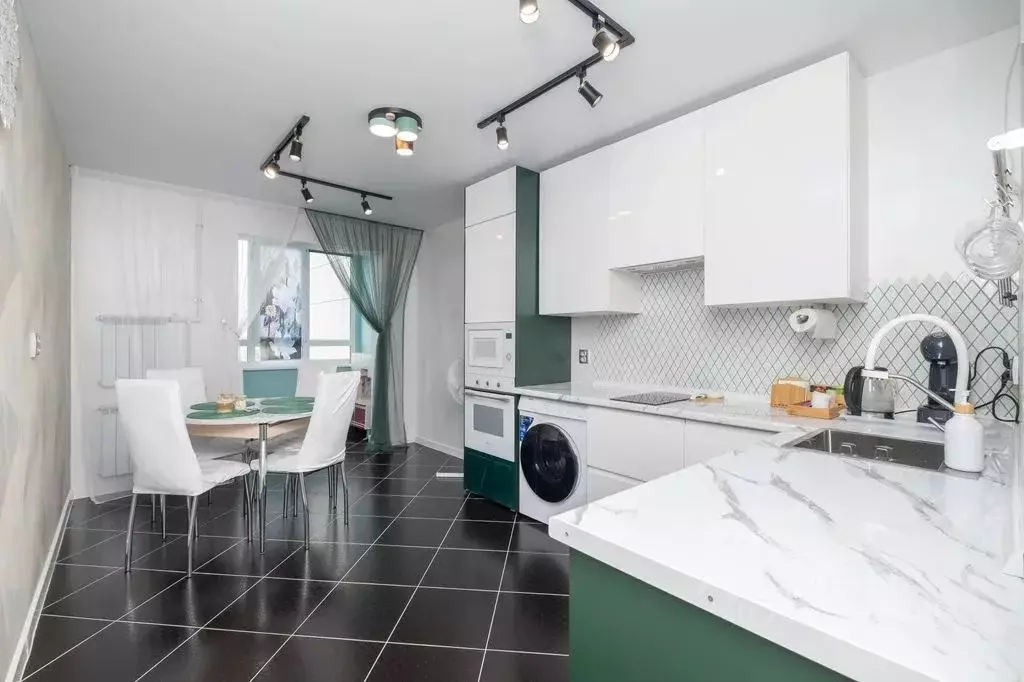 2-к кв. Татарстан, Зеленодольск ул. Ленина, 11к2 (63.0 м) - Фото 1