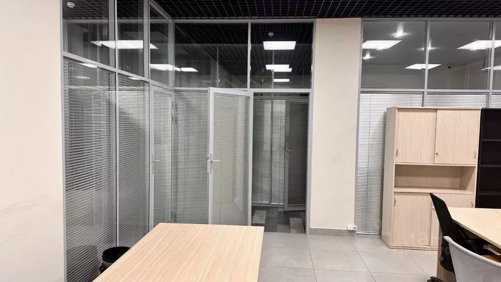 Помещение свободного назначения в Москва Кирпичная ул., 6 (2000 м) - Фото 1