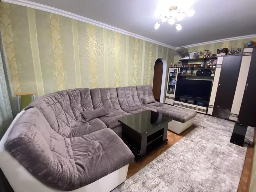 3-к кв. Ямало-Ненецкий АО, Новый Уренгой 2-й мкр, ул. ... - Фото 1