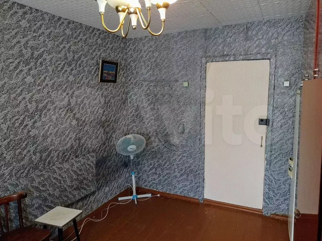 Комната 12,3 м в 5-к., 2/4 эт. - Фото 1