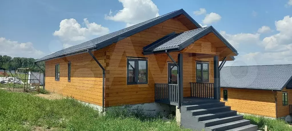 Дом 100 м на участке 8 сот. - Фото 1