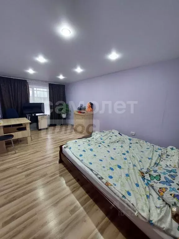 3-к кв. Крым, Белогорск ул. Нижнегорская, 45 (60.0 м) - Фото 1