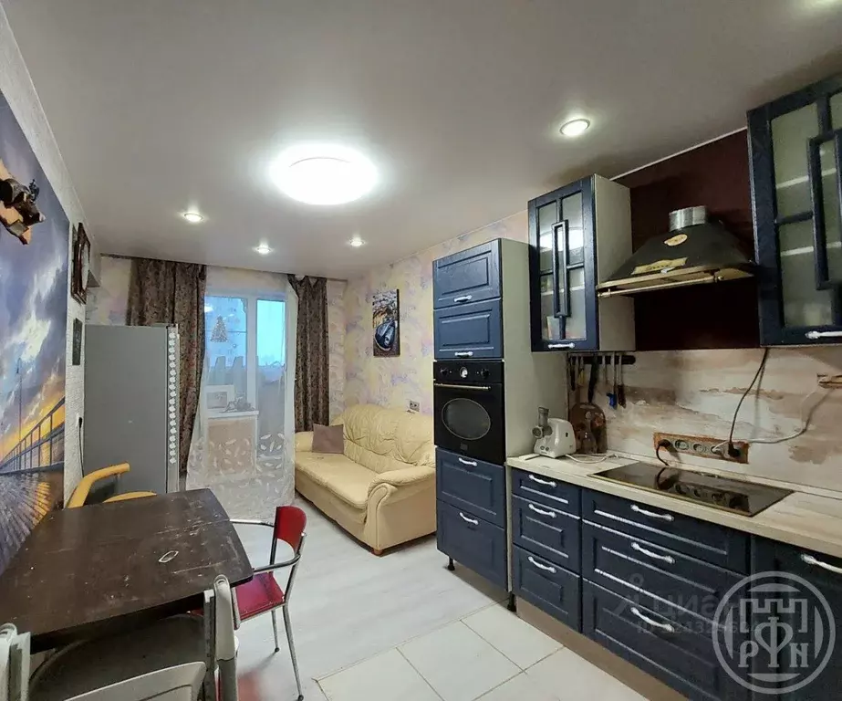 2-к кв. Санкт-Петербург пос. Парголово, ул. Тихоокеанская, 1к1 (69.9 ... - Фото 1