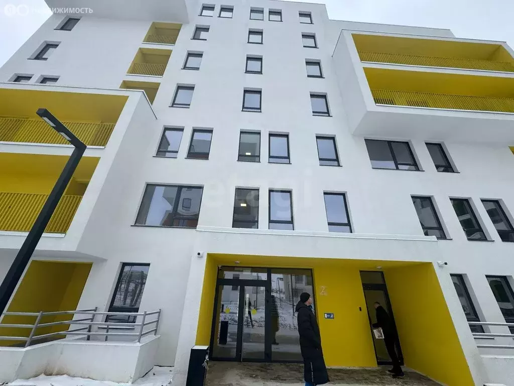 3-комнатная квартира: Симферополь, улица Виталия Чуркина, 1к2 (95.15 ... - Фото 1