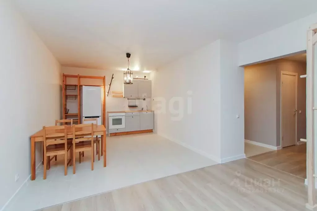 3-к кв. Тюменская область, Тюмень Полевая ул., 117к2 (85.4 м) - Фото 2