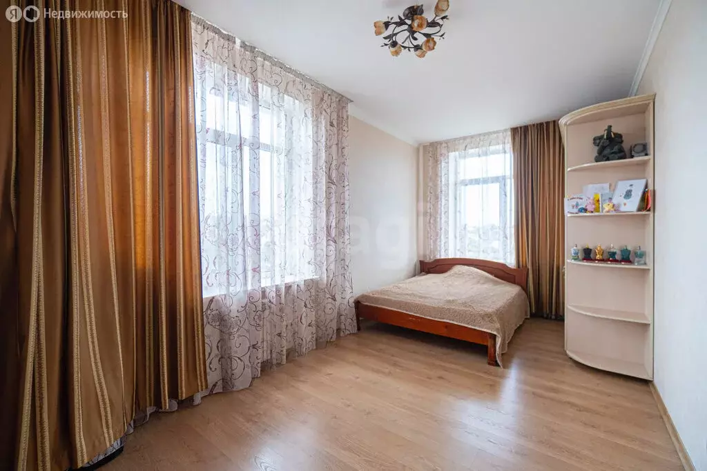 2-комнатная квартира: Севастополь, улица Сафронова, 75 (100 м) - Фото 2