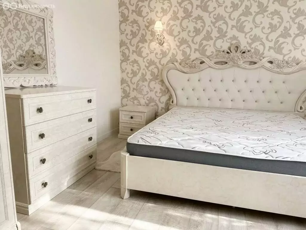 Дом в Молочное, улица Дружбы (237.4 м) - Фото 1
