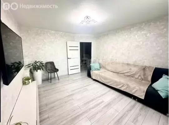 3-комнатная квартира: село Песчаные Ковали, Октябрьская улица, 3А ... - Фото 2