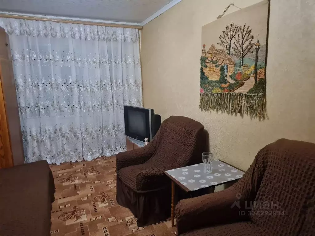 3-к кв. Мордовия, Темников ул. Бараева, 9 (65.2 м) - Фото 1