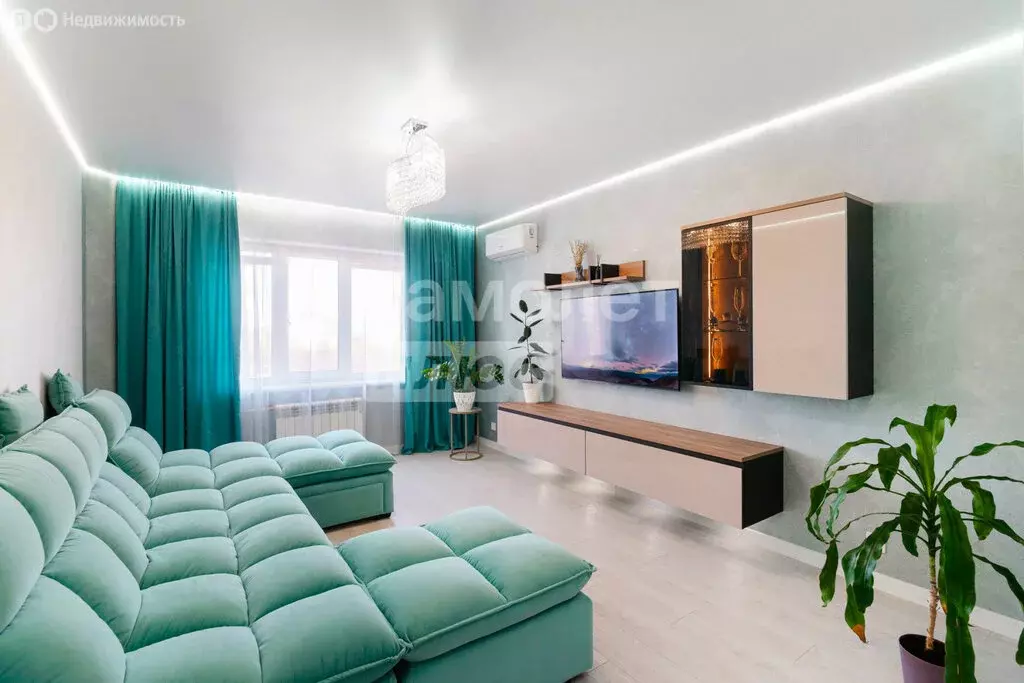 3-комнатная квартира: Омск, улица Лукашевича, 12 (62.9 м) - Фото 1