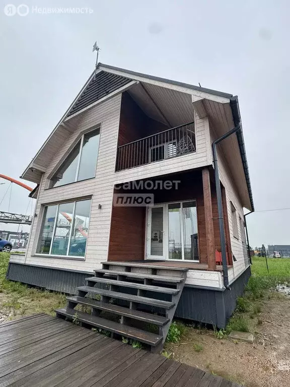 Дом в Ломоносовский район, деревня Низино (210 м) - Фото 1