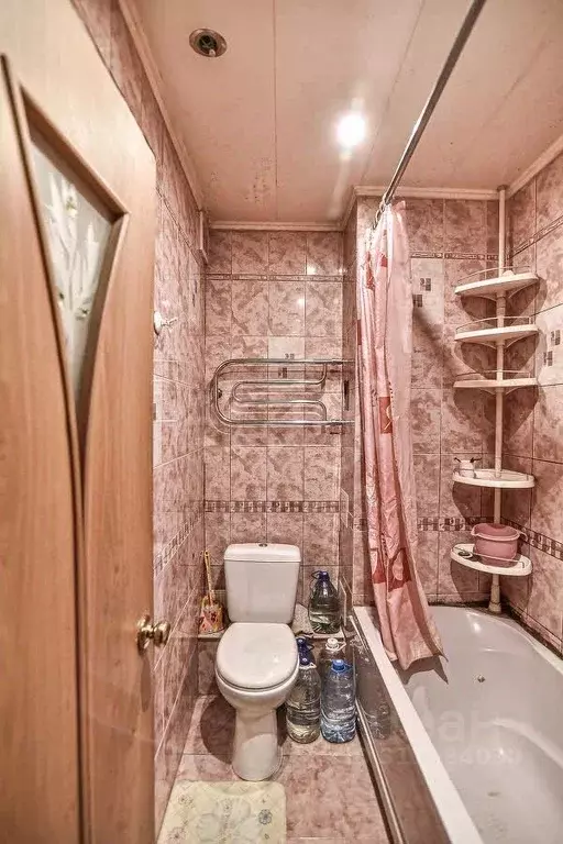 1-к кв. Сахалинская область, Южно-Сахалинск ул. Есенина, 3 (34.0 м) - Фото 0