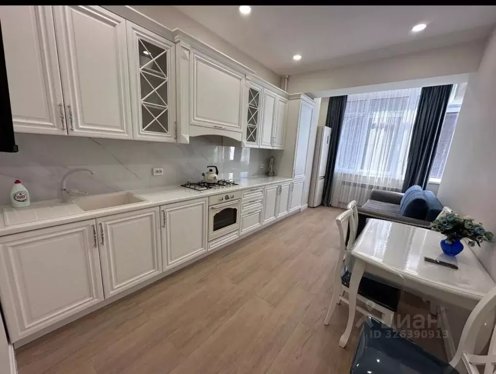 1-к кв. Ставропольский край, Кисловодск ул. Декабристов, 36к3 (45.0 м) - Фото 1