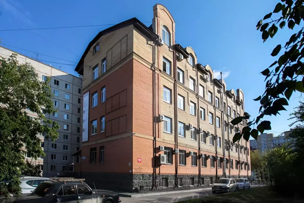 Офис в Тюменская область, Тюмень ул. 50 лет Октября, 36к1 (316 м) - Фото 1