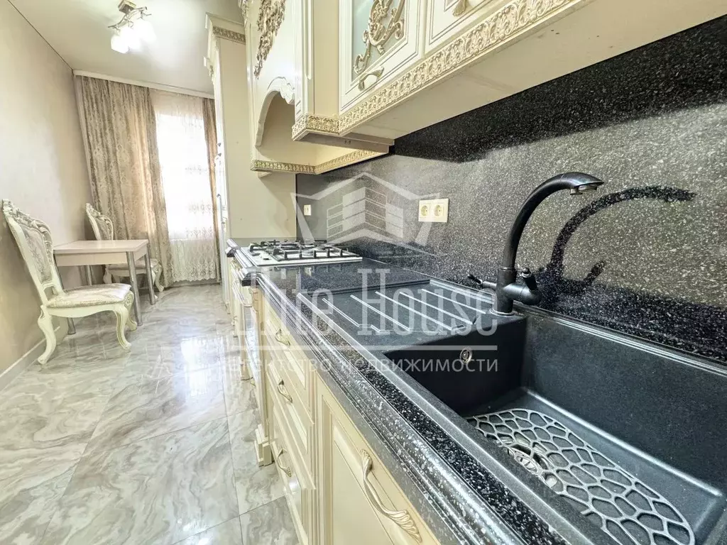 3-к кв. Калужская область, Малоярославец ул. Парижской Коммуны, 10 ... - Фото 2