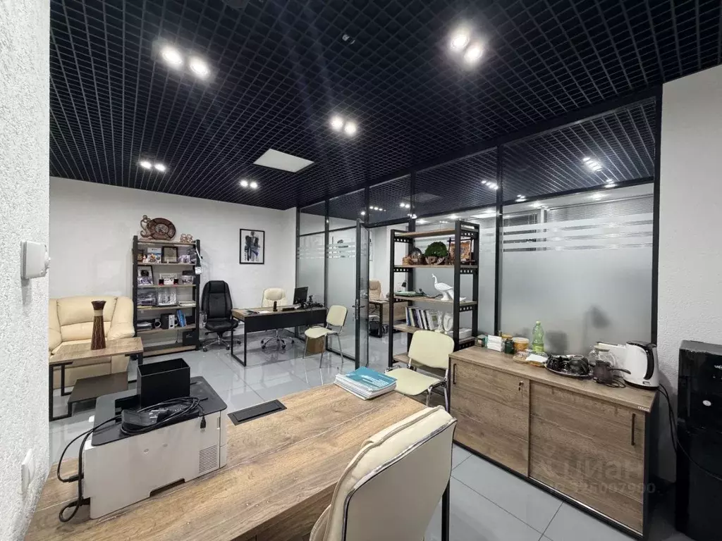 Офис в Московская область, Красногорск Ильинское ш., 1а (47 м) - Фото 1