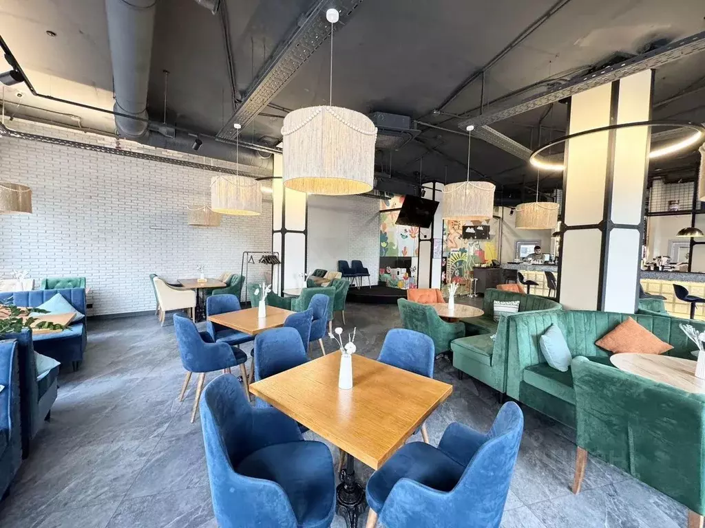 Помещение свободного назначения в Ленинградская область, Кудрово г. ... - Фото 1