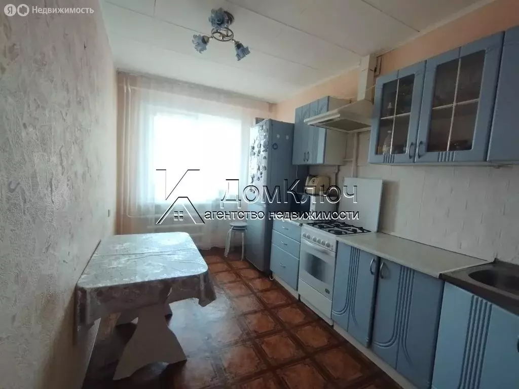3-комнатная квартира: Кумертау, улица Машиностроителей, 7А (72.3 м) - Фото 1