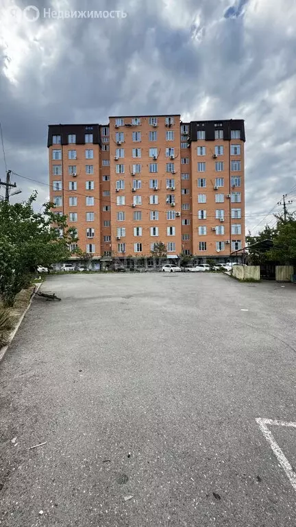 4-комнатная квартира: Махачкала, улица Каммаева, 20А (87 м) - Фото 0