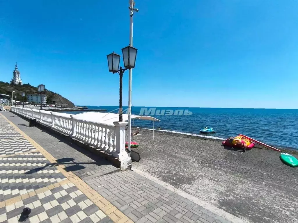 Дом в Крым, Алушта муниципальный округ, с. Малореченское ул. Морская, ... - Фото 0