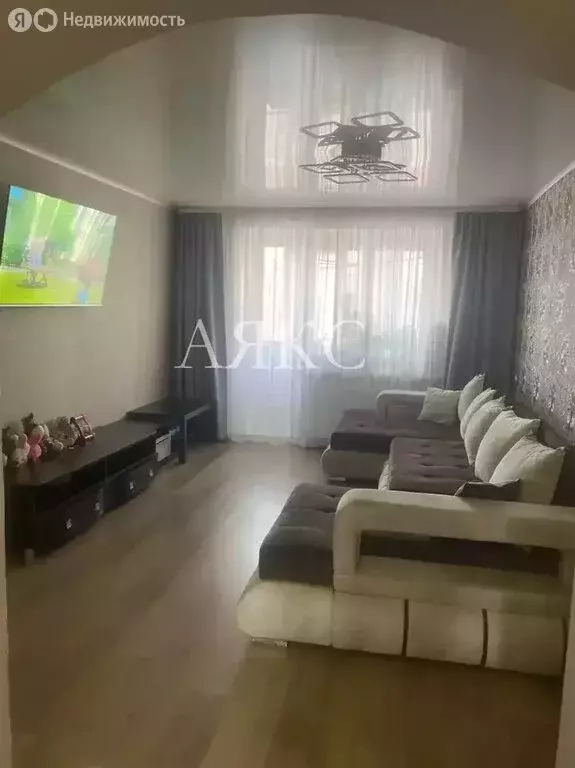 3-комнатная квартира: Ишимбай, Бульварная улица, 11 (58 м) - Фото 1