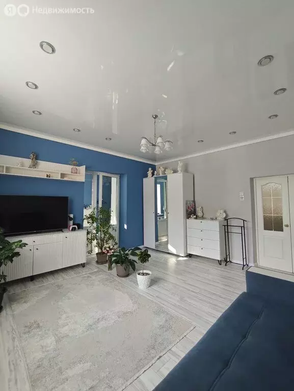 2-комнатная квартира: Омск, улица 20 лет РККА, 19к6 (71.8 м) - Фото 1