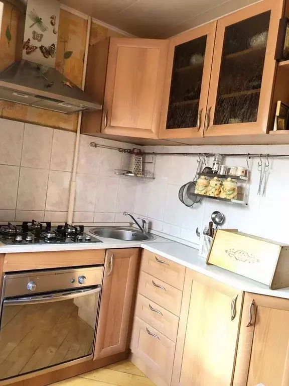 3-к кв. Самарская область, Самара ул. Футболистов, 5 (50.0 м) - Фото 0