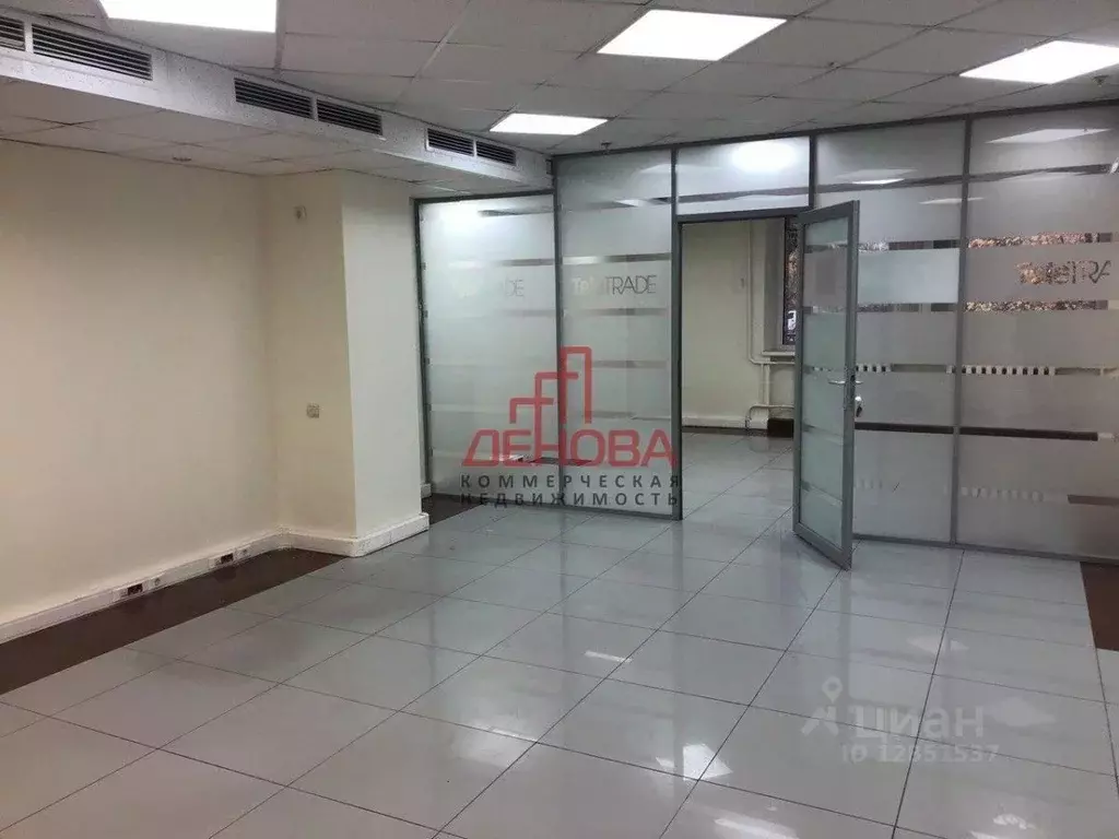 Офис в Тюменская область, Тюмень ул. Республики, 164с2 (1000 м) - Фото 1