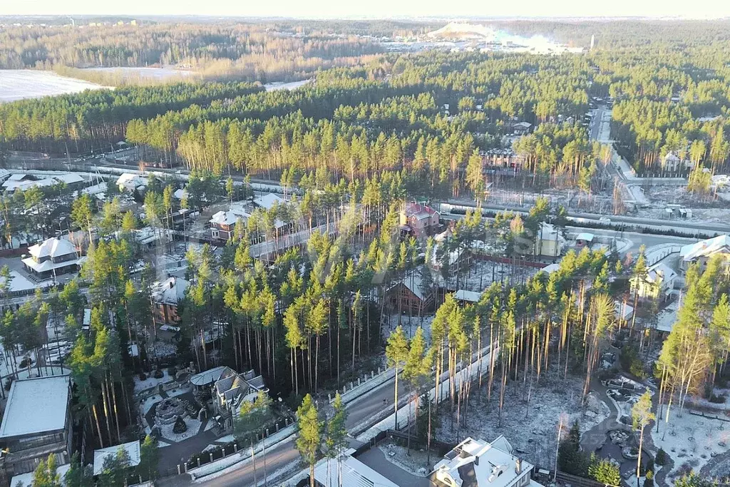 Участок в Ленинградская область, Всеволожский район, Бугровское ... - Фото 1