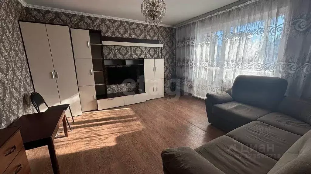 2-к кв. Красноярский край, Красноярск Взлетная ул., 18 (56.0 м) - Фото 1