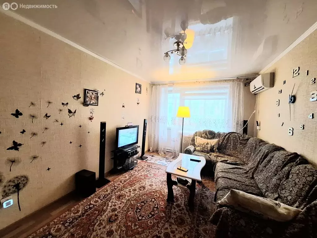 3-комнатная квартира: Каменск-Шахтинский, переулок Крупской, 73 (51 м) - Фото 0
