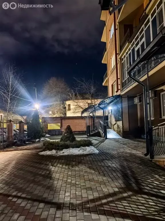 2-комнатная квартира: Нальчик, улица Суворова, 7 (65 м) - Фото 1