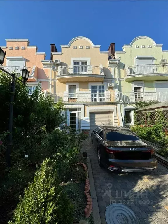 Таунхаус в Краснодарский край, Геленджик Туристическая ул., 12 (206 м) - Фото 1