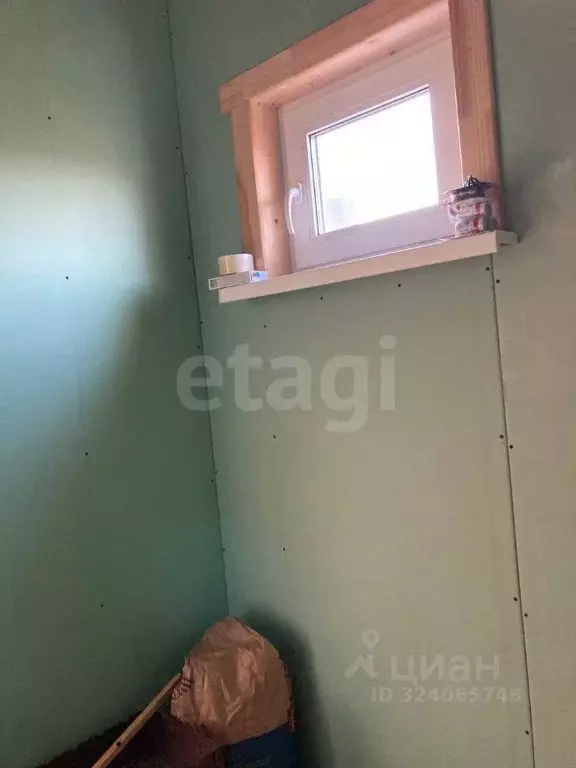 Дом в Ленинградская область, Лужский район, Ям-Тесовское с/пос, д. ... - Фото 1