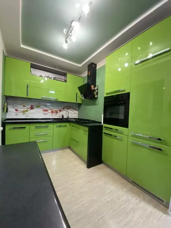 3-к кв. Курганская область, Курган Сиреневый мкр, ул. Лесопарковая, 3 ... - Фото 1