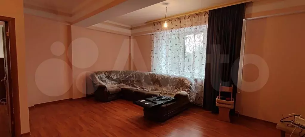 2-к. квартира, 70 м, 1/6 эт. - Фото 1