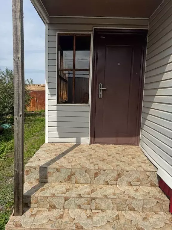 Таунхаус в Оренбургская область, пос. Саракташ ул. Депутатская, 97 (75 ... - Фото 1