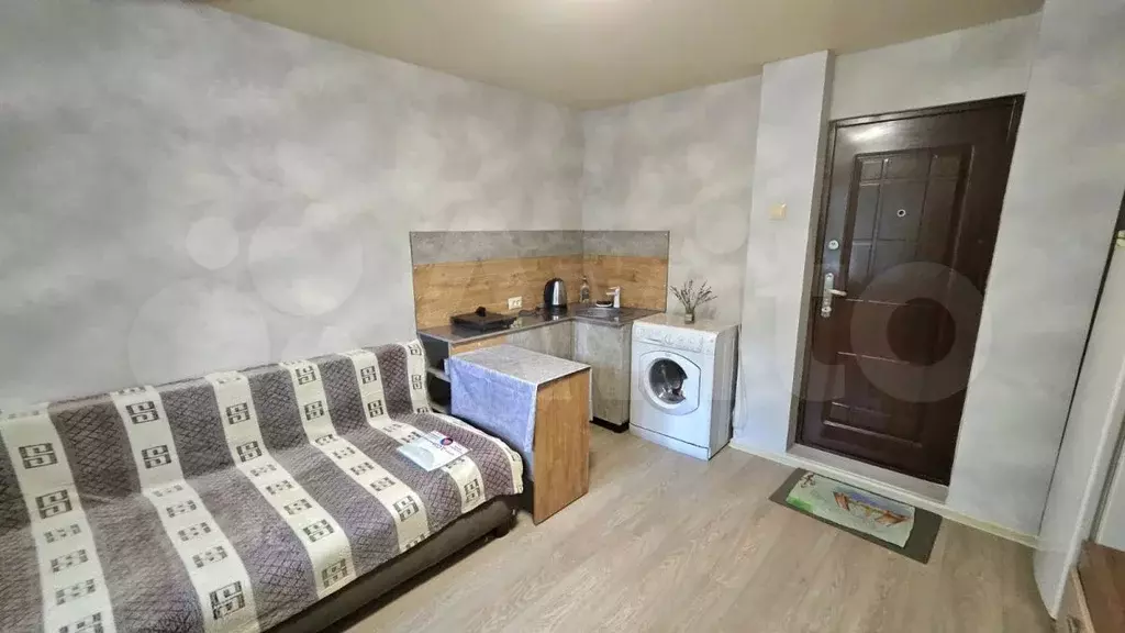 Комната 13,6 м в 1-к., 2/5 эт. - Фото 1