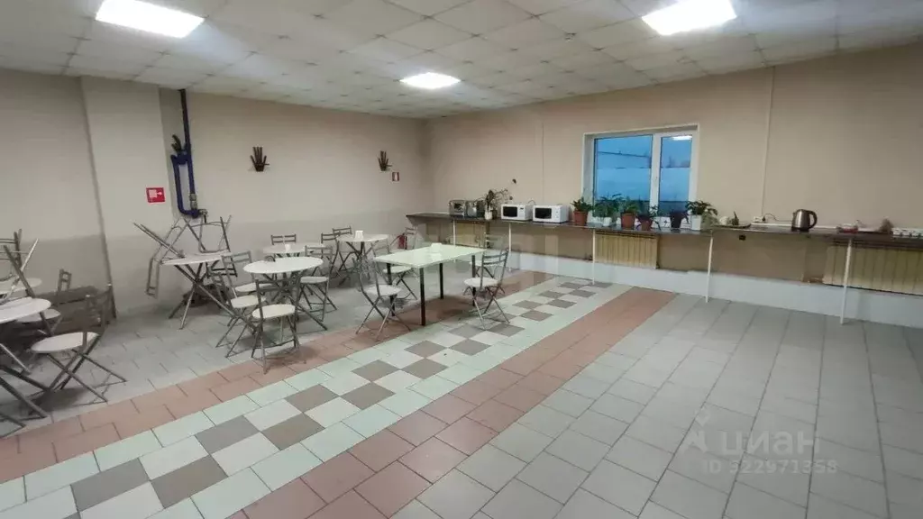 Помещение свободного назначения в Коми, Усинск Магистральная ул., 13/1 ... - Фото 1