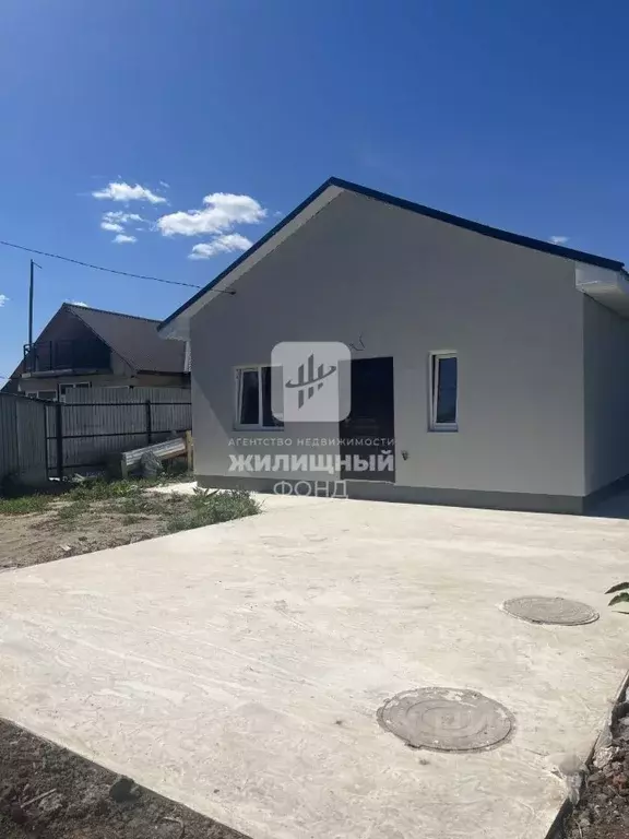 Дом в Саратовская область, Энгельсский район, Красноярское ... - Фото 1