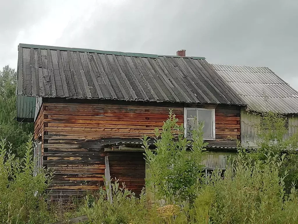 дом в коми, корткеросский район, с. вомын 51 (160 м) - Фото 1