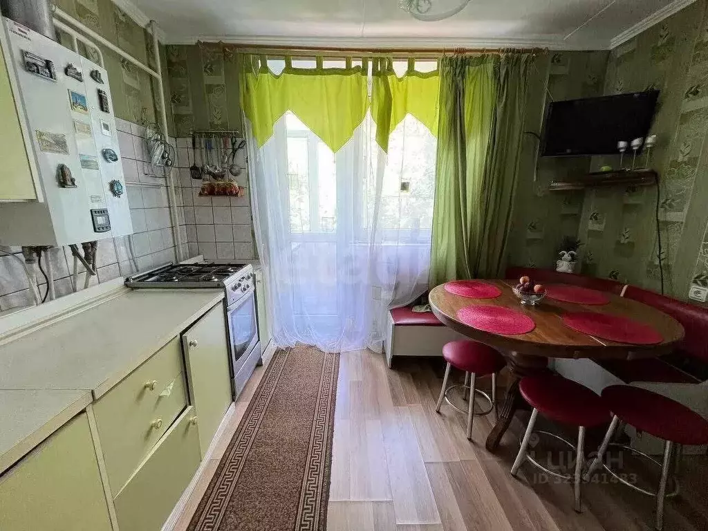 3-к кв. Крым, Симферополь ул. Автомобилистов (65.0 м) - Фото 2