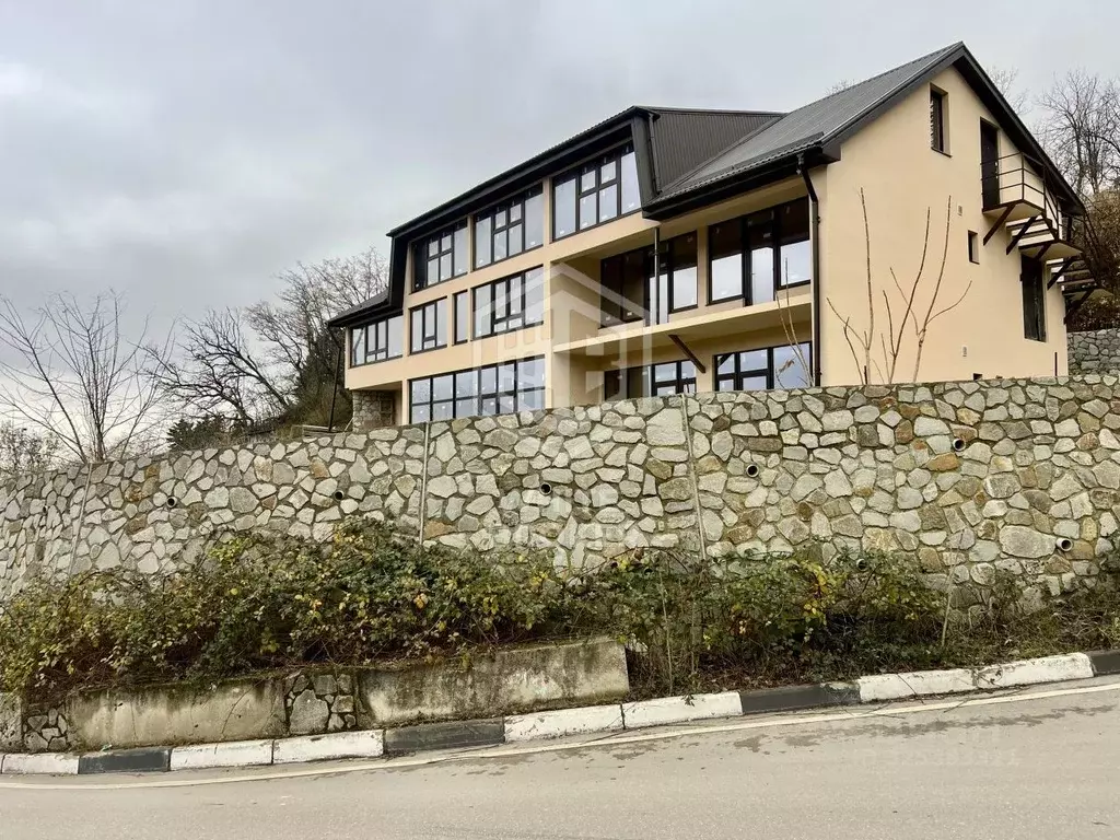 Дом в Крым, Ялта муниципальный округ, Гурзуф пгт ул. 60 лет СССР, 26И ... - Фото 1