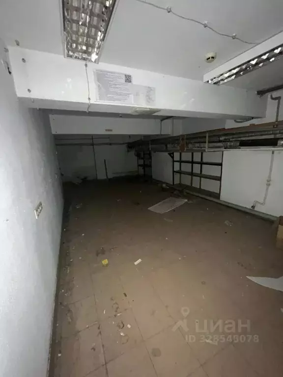 Помещение свободного назначения в Кировская область, Киров Октябрьский ... - Фото 1