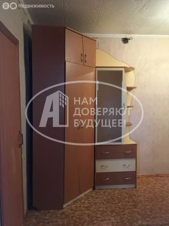 1-комнатная квартира: станция Люга, Заводская улица, 15 (44.6 м) - Фото 0