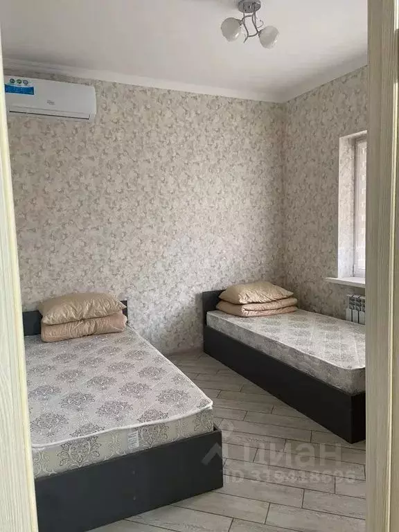 Дом в Краснодарский край, Кущевская ст-ца ул. Ленинградская, 116 (70 ... - Фото 1