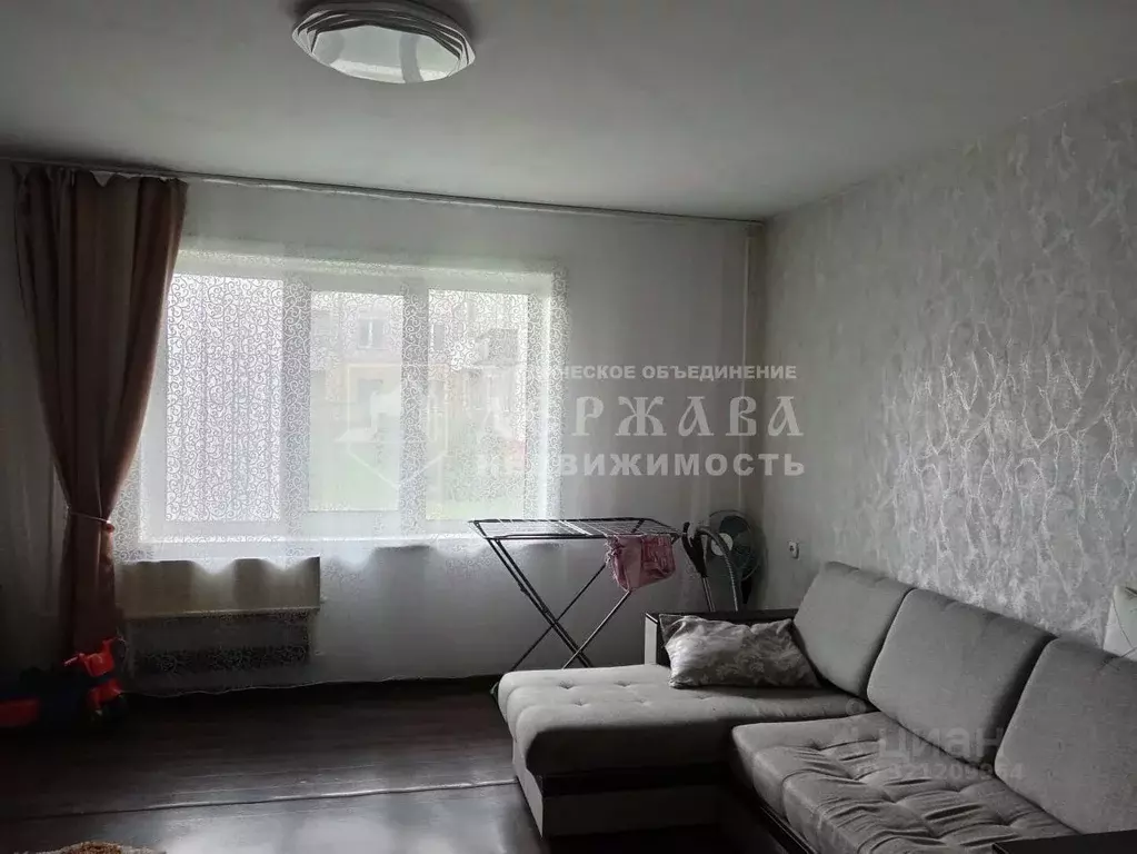 1-к кв. Кемеровская область, Ленинск-Кузнецкий Юргинская ул., 4/1 ... - Фото 1