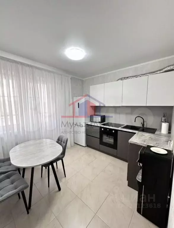 1-к кв. Белгородская область, Старый Оскол Степной мкр, 33Б (40.0 м) - Фото 1