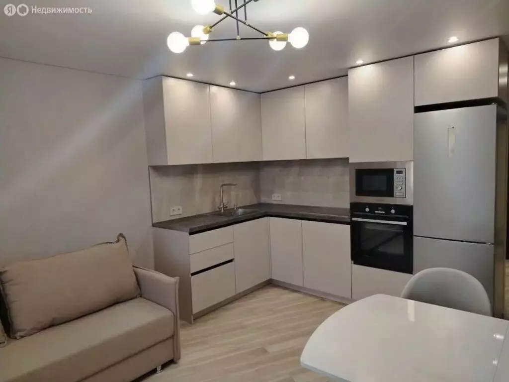 2-комнатная квартира: Саратов, проспект Энтузиастов, 2 (67.7 м) - Фото 2